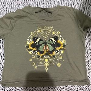cute short sleeve crop top